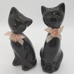 𝅺Black Cats Green Eyes Pink Bows & Flowers Vintage Salt & Pepper Shaker Set
